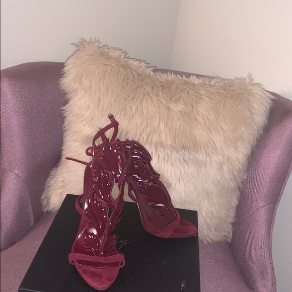 Giuseppe Zanotti Winged Sandals - Picture 2 of 3